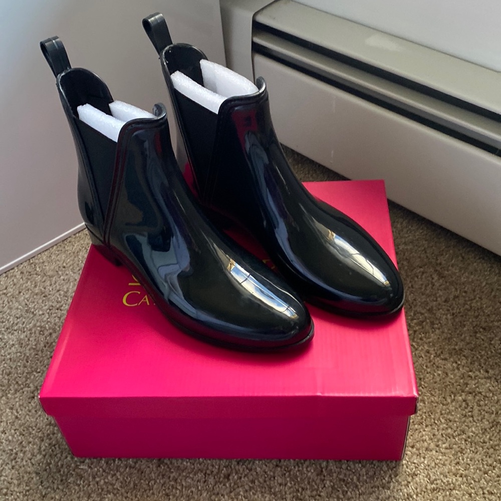Catherine Malandrino Short Black Rain Boots. Women’s Size 9
